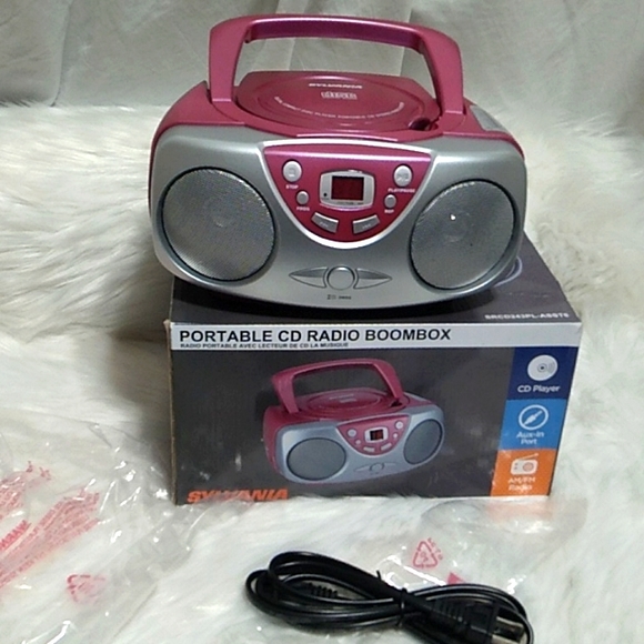 Sylvania Other - New Sylvania Portable CD Radio Boombox